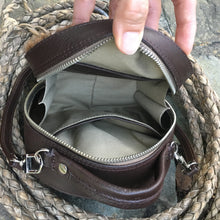 Ronda Capsule Purse