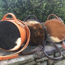 Ronda Capsule Purse