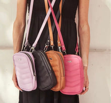 Angie Portacelular (phone purse)