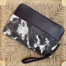 Recoleta Wristlet