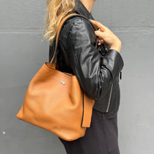 Rebeca Hobo Bag