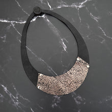 Collar Cuatro Tachas